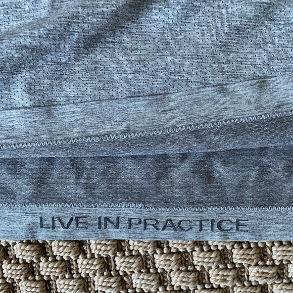 SOLD lululemon Men’s Training Metal Vent Tech Short Sleeve Shirt 2.0 - Picture 5 of 6